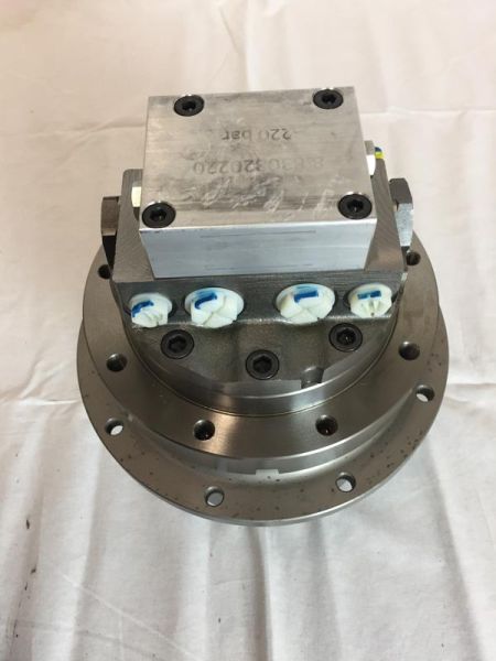 ルブタン　Marlena Rock 37 1/2 Shop - 172148-73300 - Final Drive with a Motor | ConEquip.com