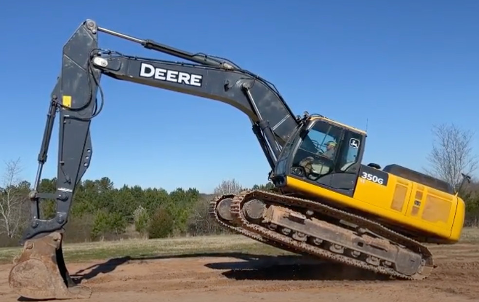 Deere 350G LC Excavator Tracks Up