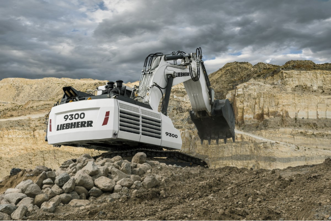 The R9300, via Liebherr