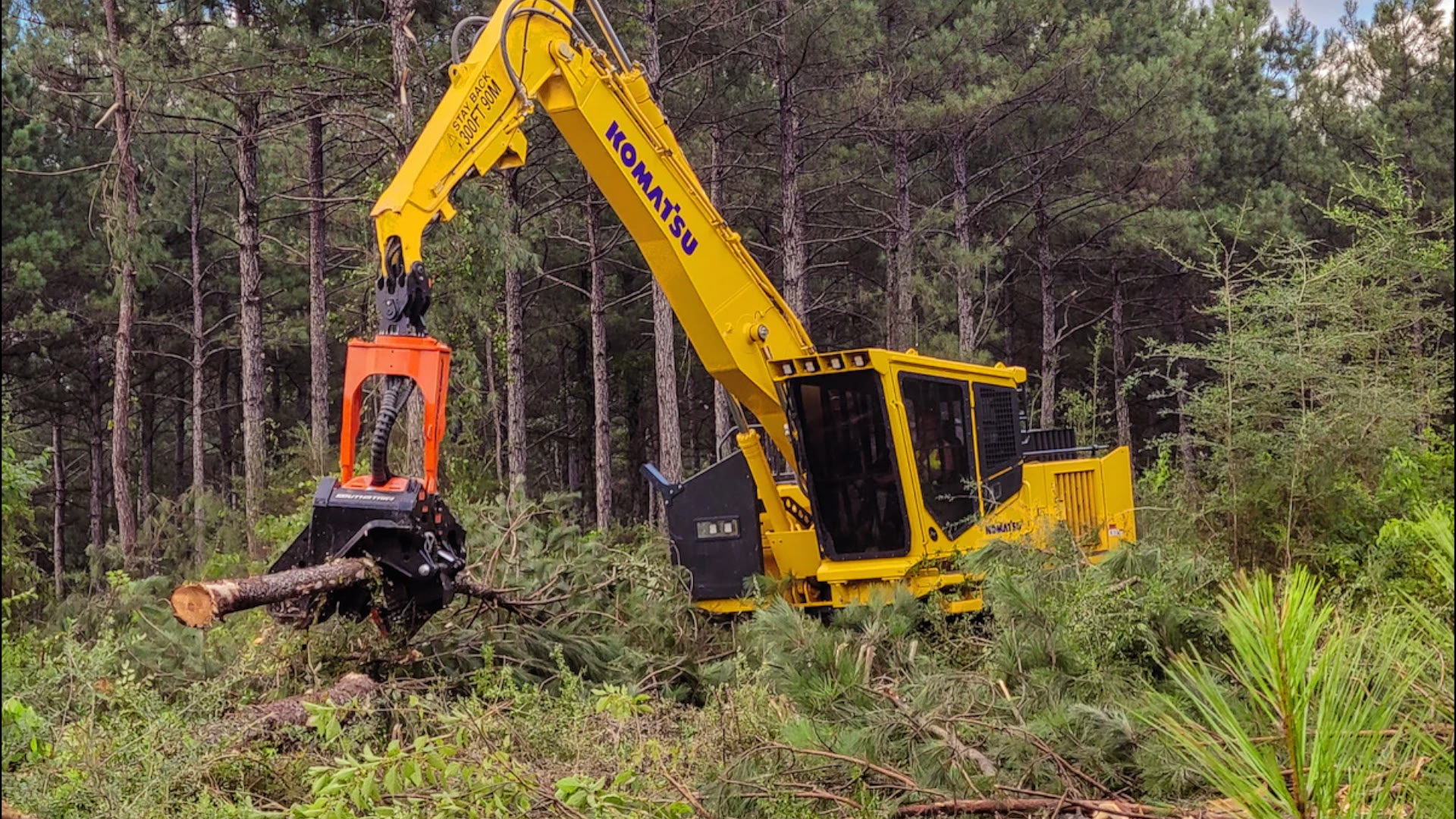 Komatsu PC230F-11