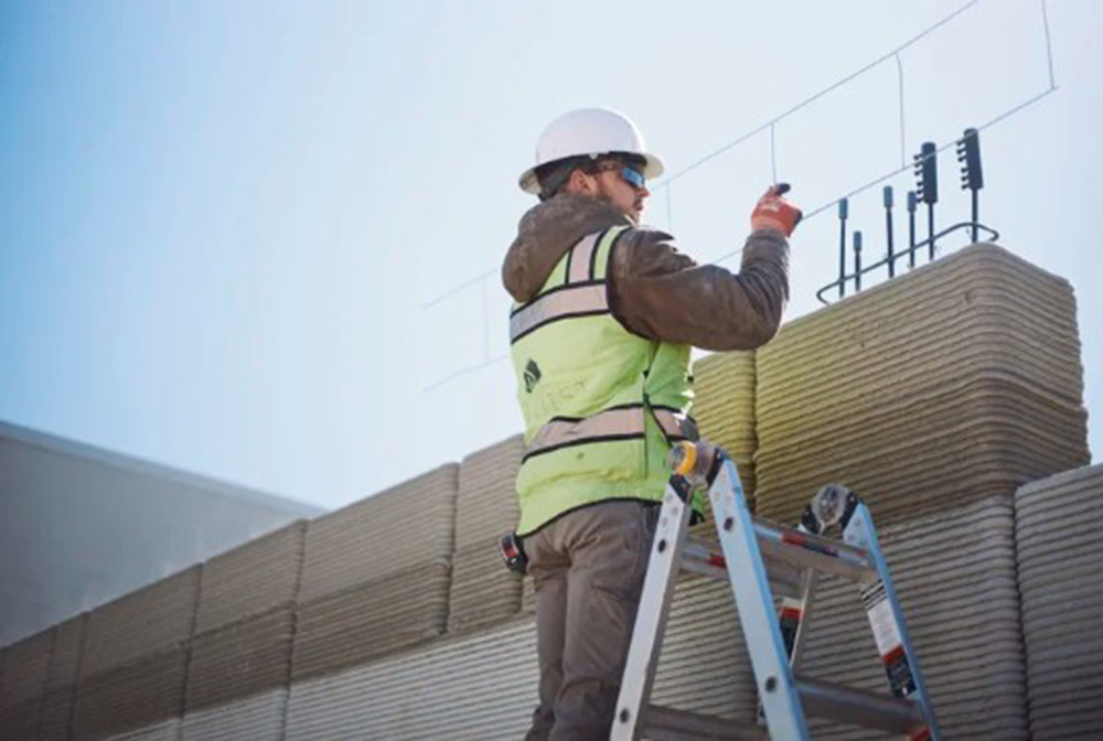 Alquist technician works with A1 3D concrete printer