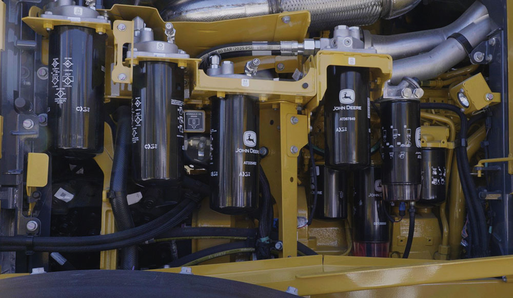 Internal filters of the P-tier Motor Graders at ConExpo 2026