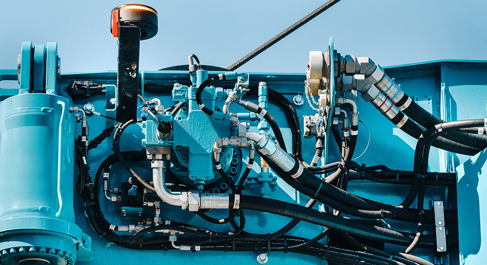Cooling apparatus on excavator heavy machinery
