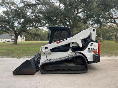 Bobcat T750 Compact Track Loader