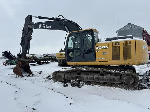 Deere 200D LC