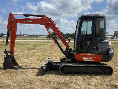 Kubota Heavy Equipment Parts