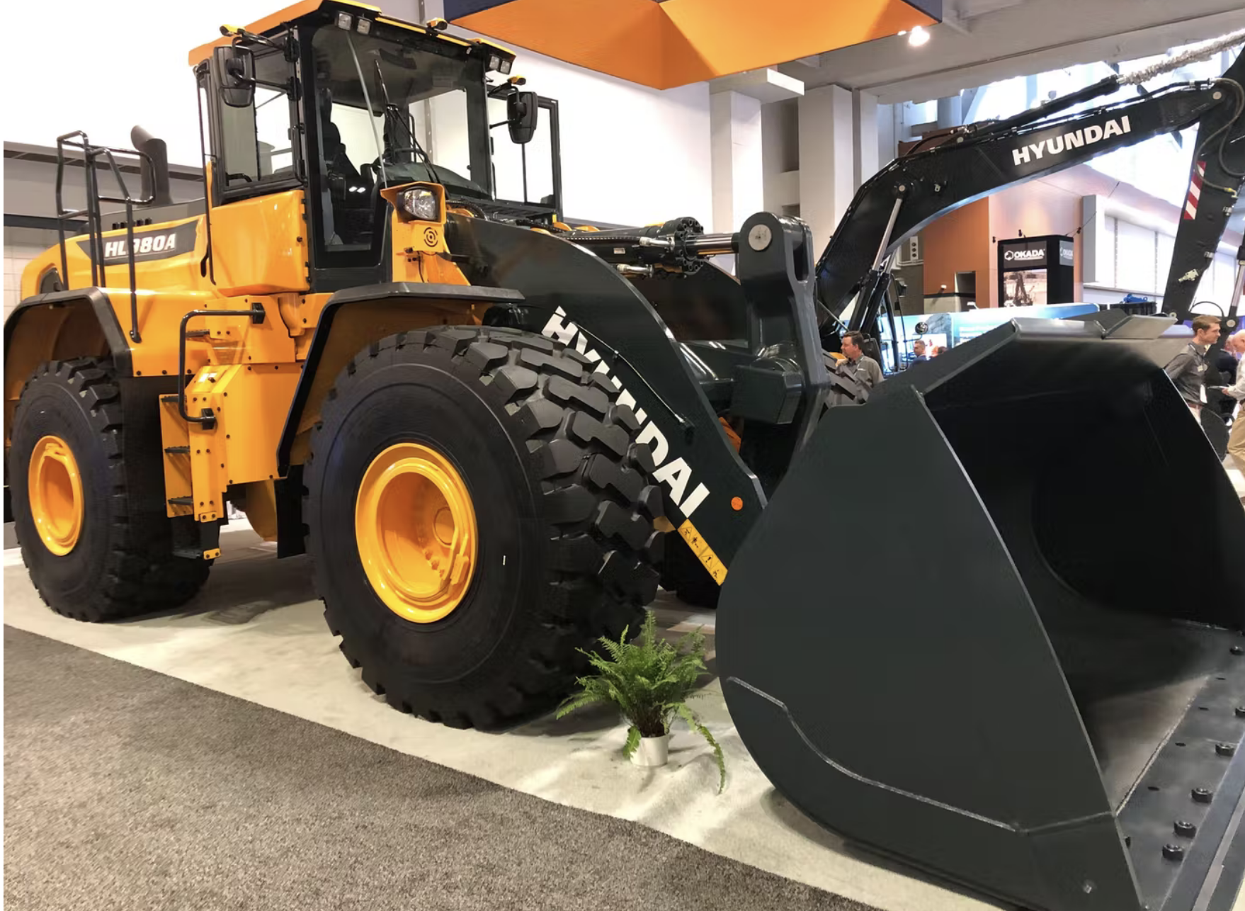 Check Out Hyundai's Largest Loader!
