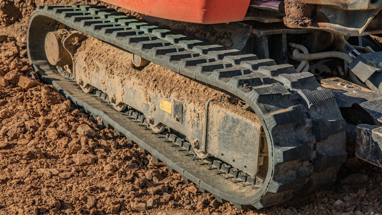 Types of Mini Excavator Rubber Tracks: Which One is Right for Your Needs?