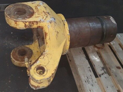 Used Articulated Hauler Truck Hitch